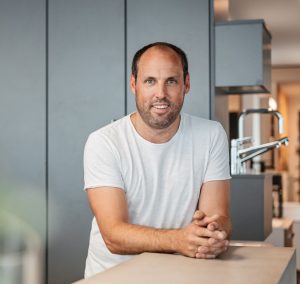 Richard Sontheim, Geschäftsführer und Meister bei Riedl Sanitär- und Heizungstechnik Marktoberdorf, zuständig für Kundenmanagement, Planung und Reparaturen